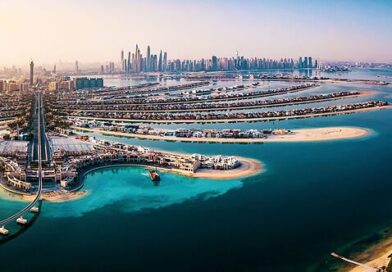 Dubai alert LIVE: Missile warning sent to UAE as Iran war sparks panic in Middle East