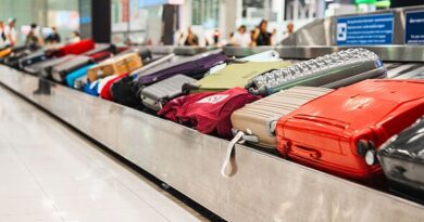 Simple travel change could help 'avoid peak airport queues'