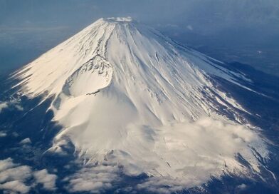 Horror as dad ditches son, 7, on Mount Fuji because he wanted to reach the top