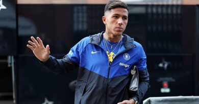 Chelsea's dream Enzo Fernandez replacement revealed as 'new transfer bid launched'