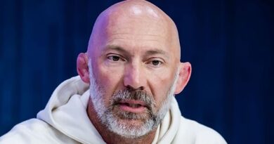 US Open title favourite's coach was shot at, stabbed and left homeless aged 13
