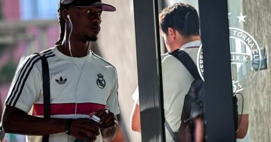 Man Utd 'set to make £69m transfer bids' as new Eduardo Camavinga update drops