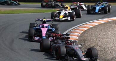 F1 star tells teams to 'call me' in sudden public announcement he's looking for a move