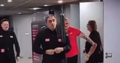 Ronnie O'Sullivan accused of farting on snooker rival Shaun Murphy