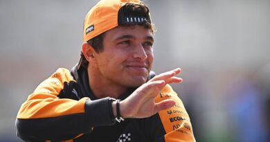 Lando Norris announces new contract with F1 team as rival swoops in for McLaren star