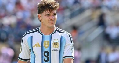 Julian Alvarez to Arsenal transfer update as Arsenal and Barcelona reach agreement