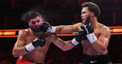 Moses Itauma breaks silence after being rushed to hospital from Filip Hrgovic fight