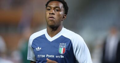Chelsea 'agree £40m transfer' and immediately send him to Premier League rival