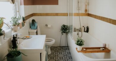 One in 10 Brits haven’t bathed in over a decade – aiming to save water and cut bills One in 10 Brits haven’t bathed in over a decade – aiming to save water and cut bills