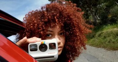 Polaroid’s tiny instant camera is $72 and includes a free pack of film Polaroid’s tiny instant camera is $72 and includes a free pack of film