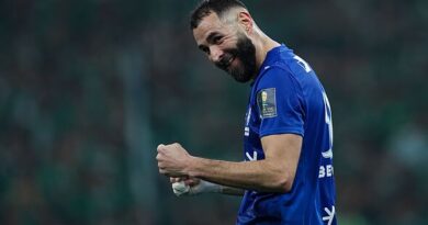 Man Utd can still sign five players today despite transfer window closing