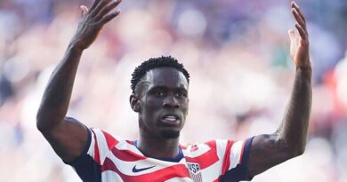 Folarin Balogun 'fails Everton medical' as £40m deadline day transfer on verge of collapse