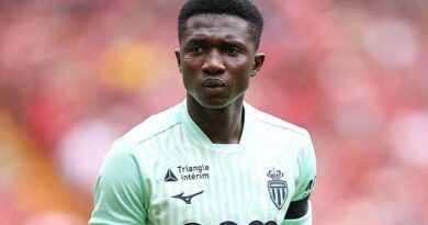 Liverpool 'wreck Lamine Camara to Chelsea transfer' as Reds line up 2027 deal