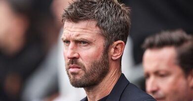 Man United have problems with three players after transfer deadline closes