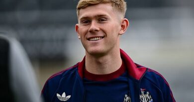 Man Utd news: Lewis Hall U-turn decision as Newcastle manager speaks out
