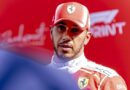 Lewis Hamilton releases public statement to 'clear up' Ferrari rumours