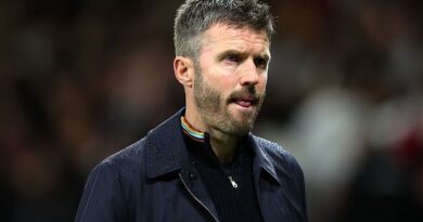 Man Utd have obvious Michael Carrick replacement if boss is sacked mid-season
