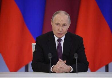 Putin humiliated as mass Ukrainian drone strike shuts down ALL Moscow airports