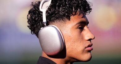 Man Utd reject JJ Gabriel transfer request as teen flies to Barcelona