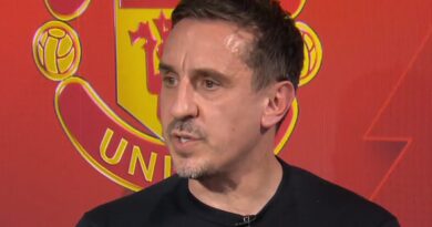 Gary Neville warns Michael Carrick that six Man Utd stars will 'kill him'