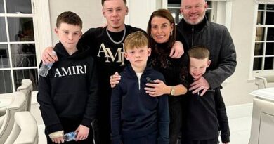 Wayne Rooney's three-word reply as icon asked if all four sons will be footballers