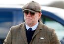 Mike Tindall makes sad family announcement live on air as tribute paid