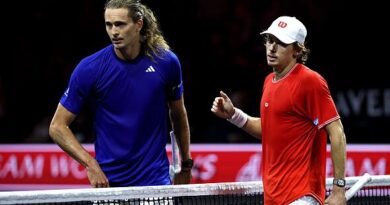 The O2 erupts into boos as Alexander Zverev and Alex De Minaur left aghast on court