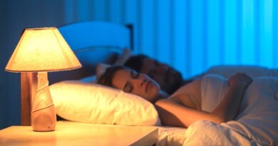 Sleeping with a light on tied to heart failure, stroke, heart attack