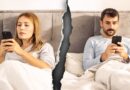 How to navigate political differences in a relationship, per therapist