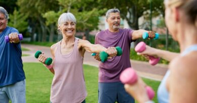 3 simple habits can help slow muscle loss as you age, fitness expert says