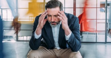 Brain fog and memory loss may signal reversible causes, neurologist says