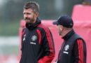 Michael Carrick 'wants out' of Man Utd already as Red Devils icon points finger