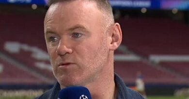 Wayne Rooney calls for Lisandro Martinez punishment as 'disrespectful' Man Utd ace slammed