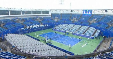 Tennis LIVE: Wuhan Open matches stopped as Brit forced to move court