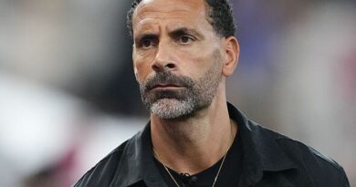 Rio Ferdinand receives Man Utd backlash after 'fat-shaming' fan on Instagram
