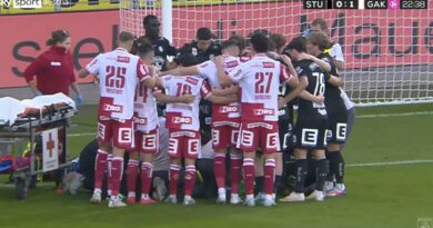 Top football match halted as players huddle around goalkeeper in distressing scenes