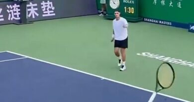 Tennis star issues 'deep apology' after launching racket into stands in wild meltdown