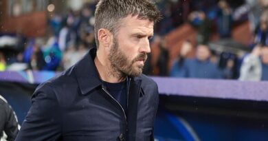 Man Utd news: Conditions for Michael Carrick's replacement as sharp U-turn made