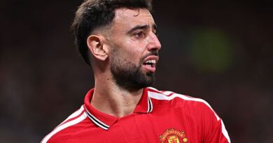 Man Utd line-up vs Chelsea decided as Bruno Fernandes returns but Leny Yoro dropped